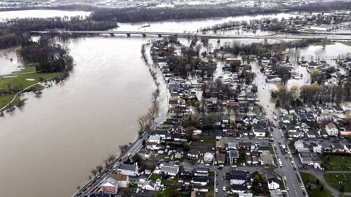 Quebec registra inundaciones históricas. (Foto Prensa Libre: EFE)