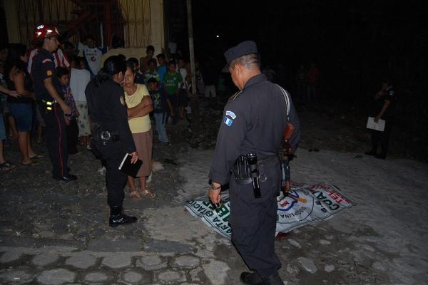 Daniel Estuardo Estrada Almarash, de 19 años, murió en la lotificación Magnolia. (Foto Prensa Libre: Alexánder Coyoy)
