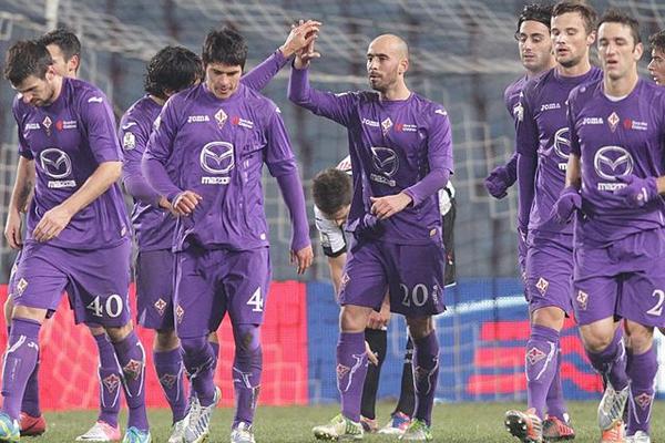La Fiorenitna superó 1-0 a Udinese y avanzó a los cuartos de final de la Copa de Italia. (Foto Prensa Libre: EFE)
