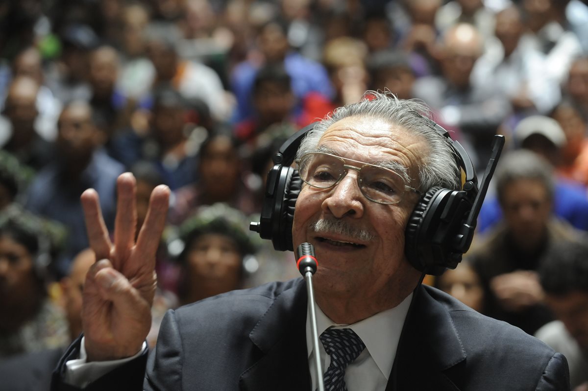 José Efraín Ríos Montt declaró dos días antes de la sentencia durante 51 minutos y 30 segundos ante el Tribunal Primero de Mayor Riesgo A, y manifestó su inocencia. (Foto Prensa Libre: Hemeroteca PL)