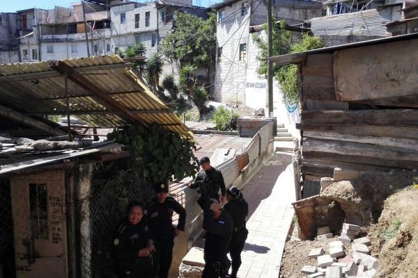 Panorámica del asentamiento La Isla en la colonia Villa Lobos 1, en Villa Nueva. (Foto Prensa Libre: E. Paredes)<br _mce_bogus="1"/>