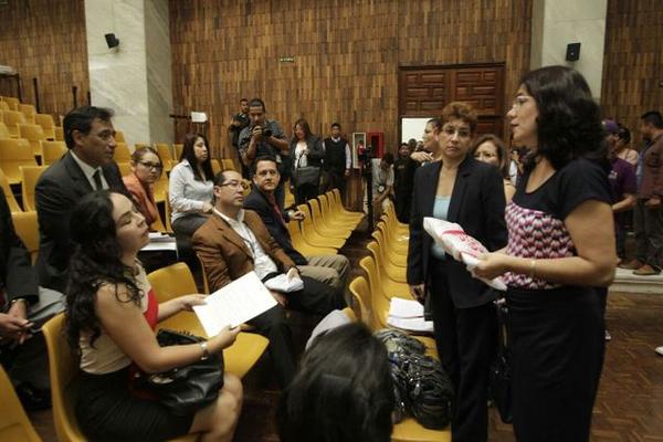 Magistrados, jueces y juezas reunidos en la CSJ (Foto Prensa Libre: Edwin Bercian)