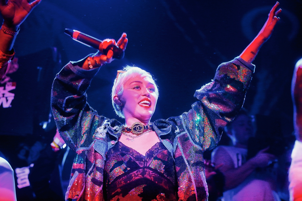 Cyrus es una de las estrellas del pop del momento (Foto Prensa Libre: AP).