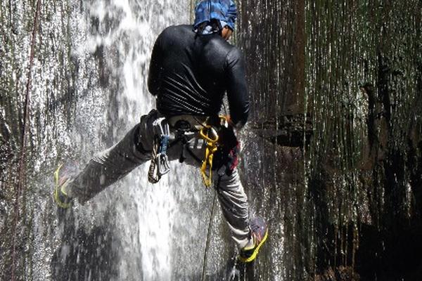 La oferta de deportes extremos ha aumentado en los últimos años en Guatemala. (Foto Prensa Libre cortesía de Extremo a Extremo)<br _mce_bogus="1"/>