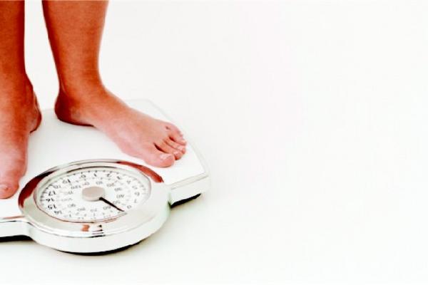 estudios comprueban que las mujeres pasadas de peso son propensas a desarrollar cáncer.