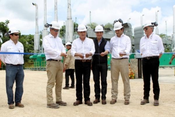 El presidente participó este jueves en una inauguración de planta eléctrica en Petén, donde hizo declaraciones a favor de Carlos Muñoz de la SAT. (Foto Prensa Libre: AGN)<br _mce_bogus="1"/>