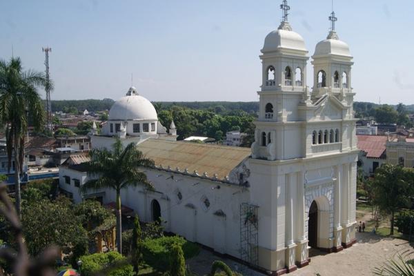Edificio de la iglesia católica de la cabecera de Retalhuleu.<br _mce_bogus="1"/>