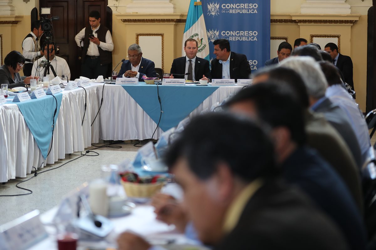 Los Jefes de Bloques aceptaron realizar una sesión más a partir de este jueves para aprobar la reforma a la Ley Electoral y de Partidos Políticos. (Foto Prensa Libre: Érick Ávila)