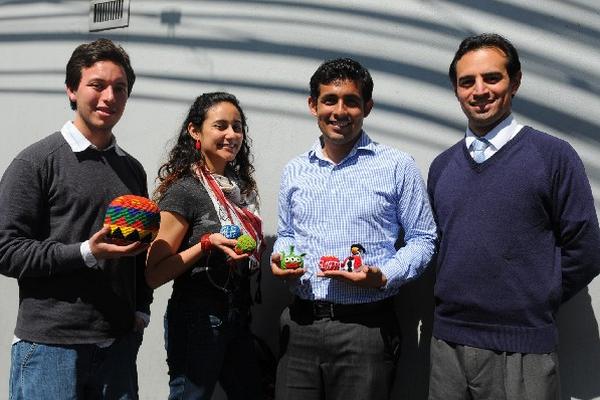 REPRESENTANTES DE los equipos guatemaltecos Hacky Sacky y Shower Beats. (Foto Prensa Libre: Áxel Vicente)