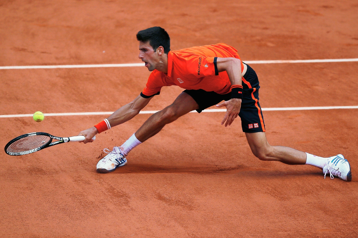 A pesar de ir tener ventaja en los primeros dos sets el tercero se complico para Novak Djokovic. (Foto Prensa Libre: AP)