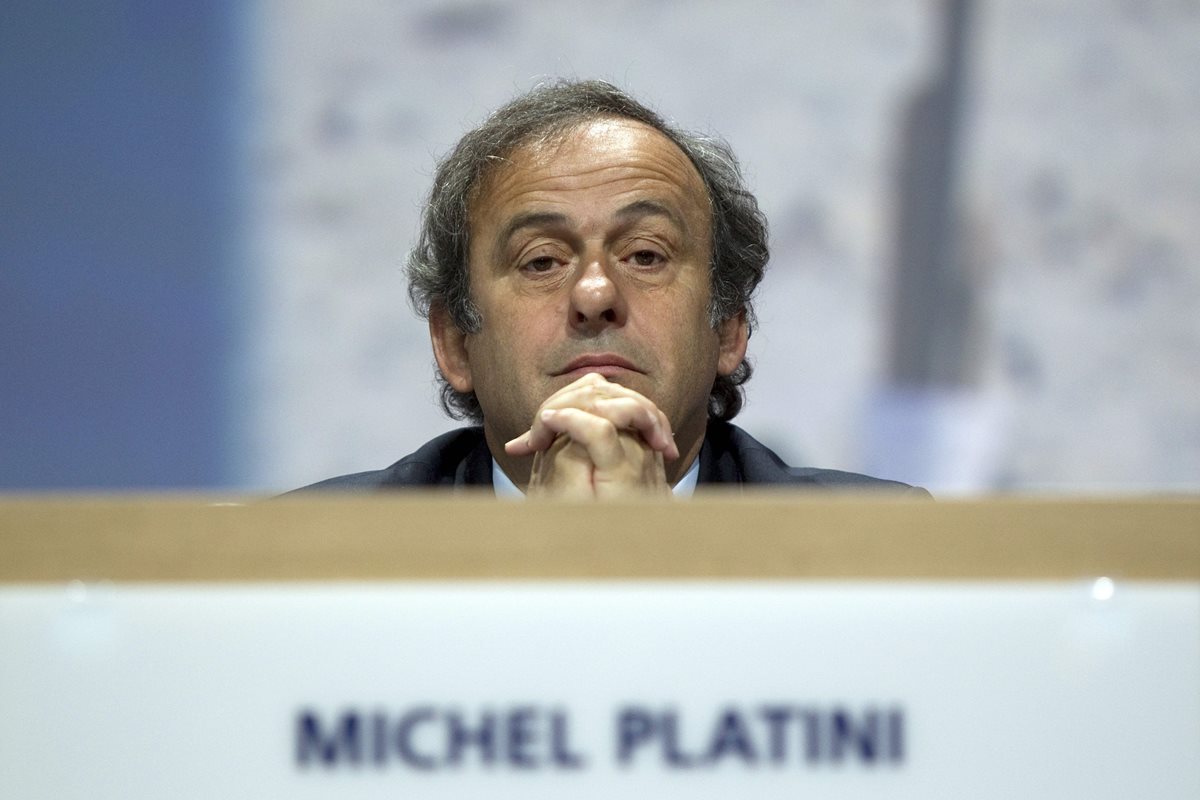 Platini está involucrado en un caso de sobornos dentro del balompié mundial. (Foto Prensa Libre: Hemeroteca)