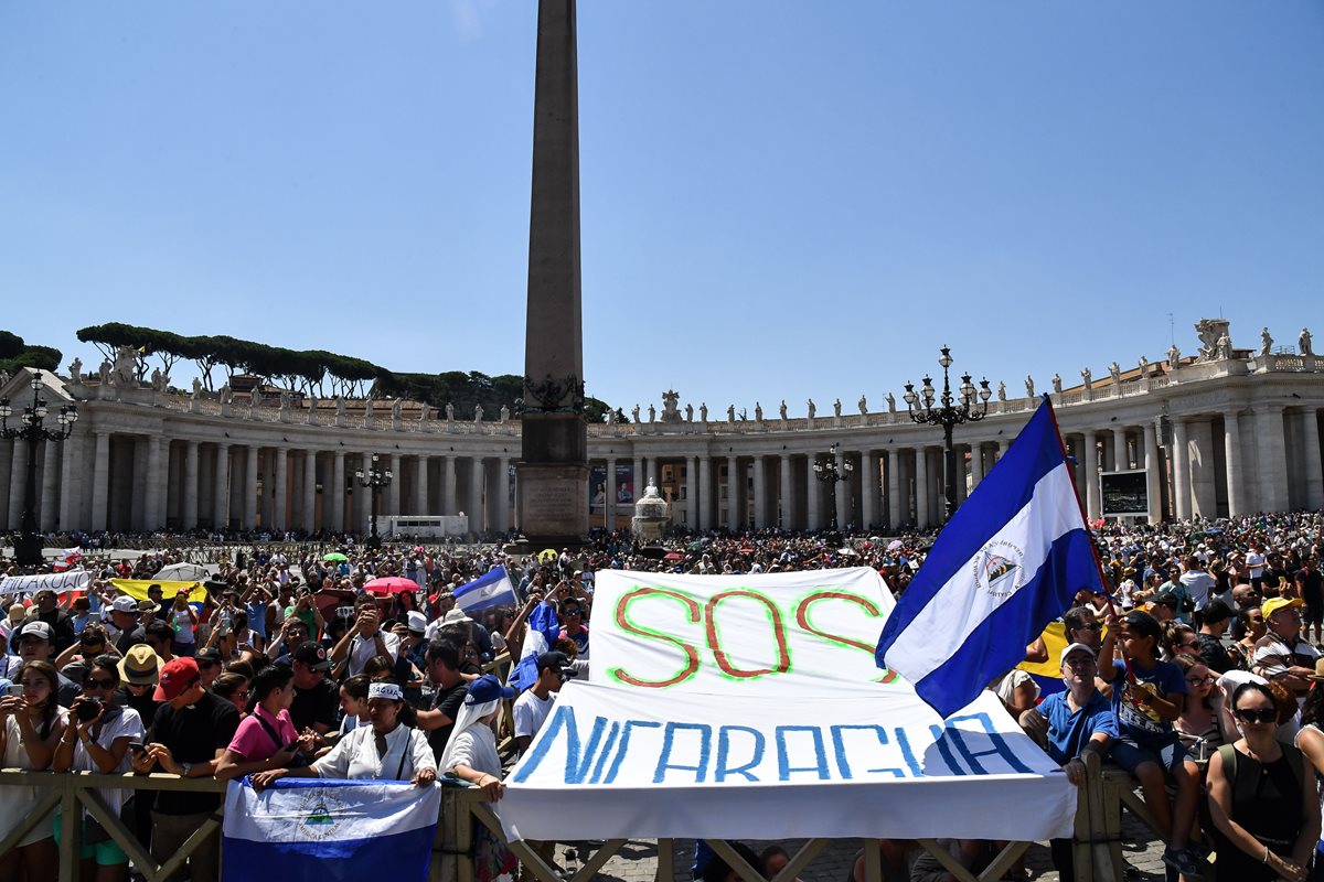 El papa Francisco, desde El Vaticano, exhortó al diálogo para solventar la situación que atraviesa Nicaragua. (Foto Prensa Libre: AFP)