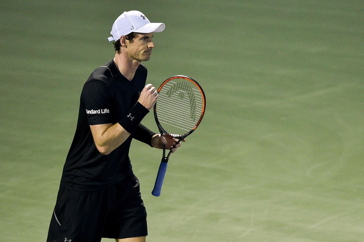 Andy Murray festeja luego de ganarle a Guillermo García López en el Abierto de Dubai. (Foto Prensa Libre: AFP)