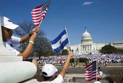 Miles de personas esperan una reforma migratoria integral en EE. UU. (Foto Prensa Libre: Archivo)