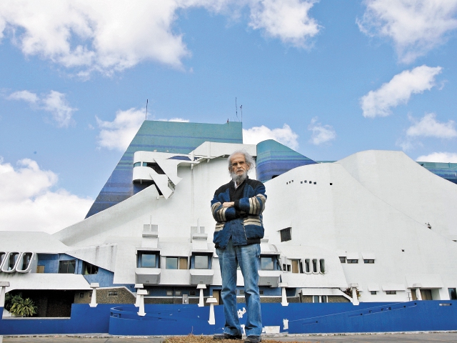 Una de las obras más emblemáticas de Efraín Recinos es el Teatro Nacional. (Foto Prensa Libre: Erlie Castillo)