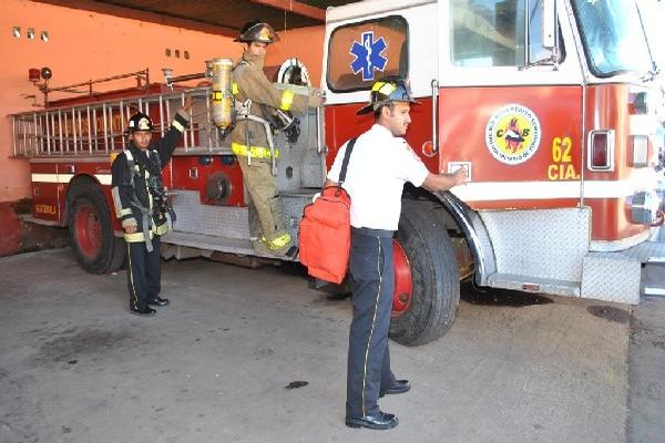 los socorristas   se encuentran listos  para atender cualquier urgencia.