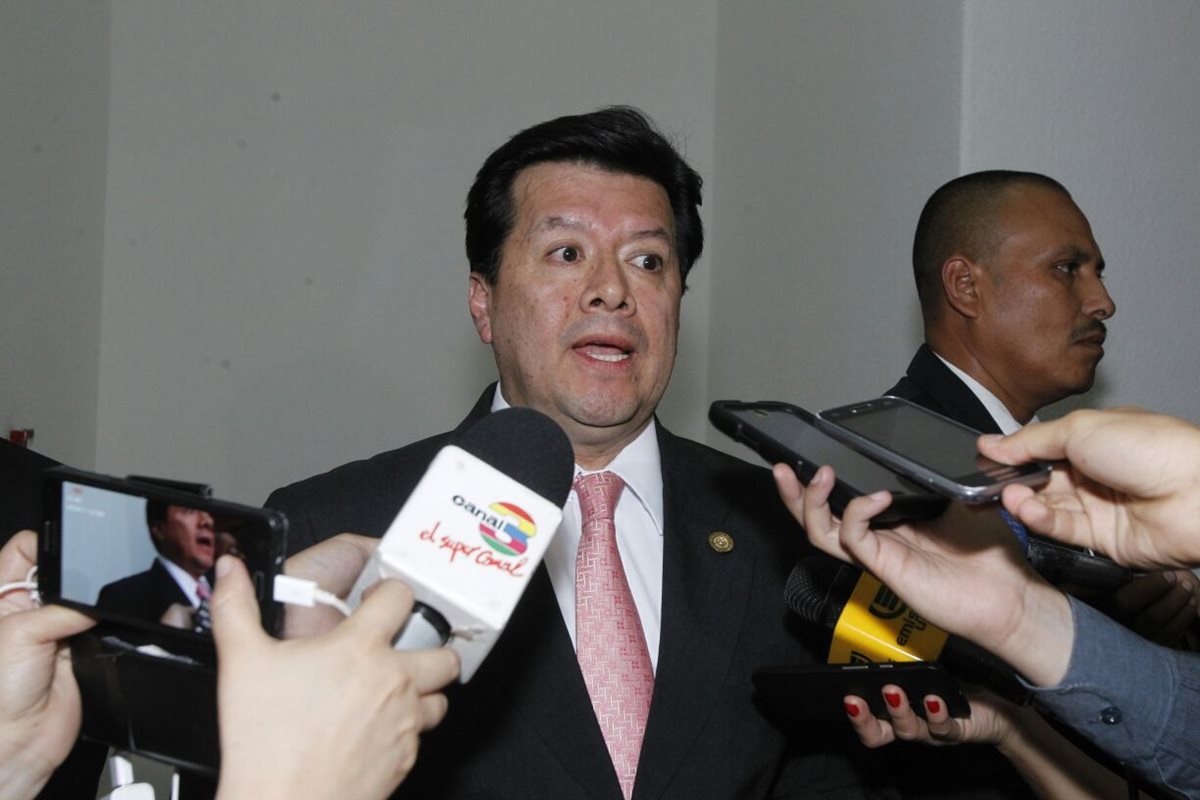 Magistrado Charchal dijo haberse reunido con Juan Carlos Monzón, no explicó la fecha. (Foto Prensa Libre: Paulo Raquec)