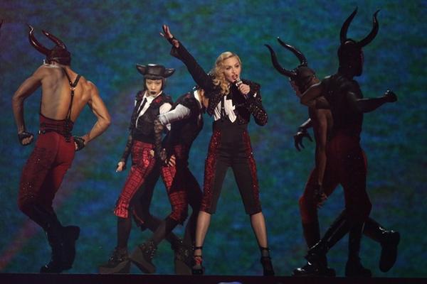 Madonna, en su participación en los premios Brit (Foto: AP).