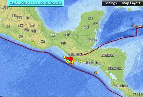 El punto rojo grande ubica el epicentro del sismo de las 16.15 horas.