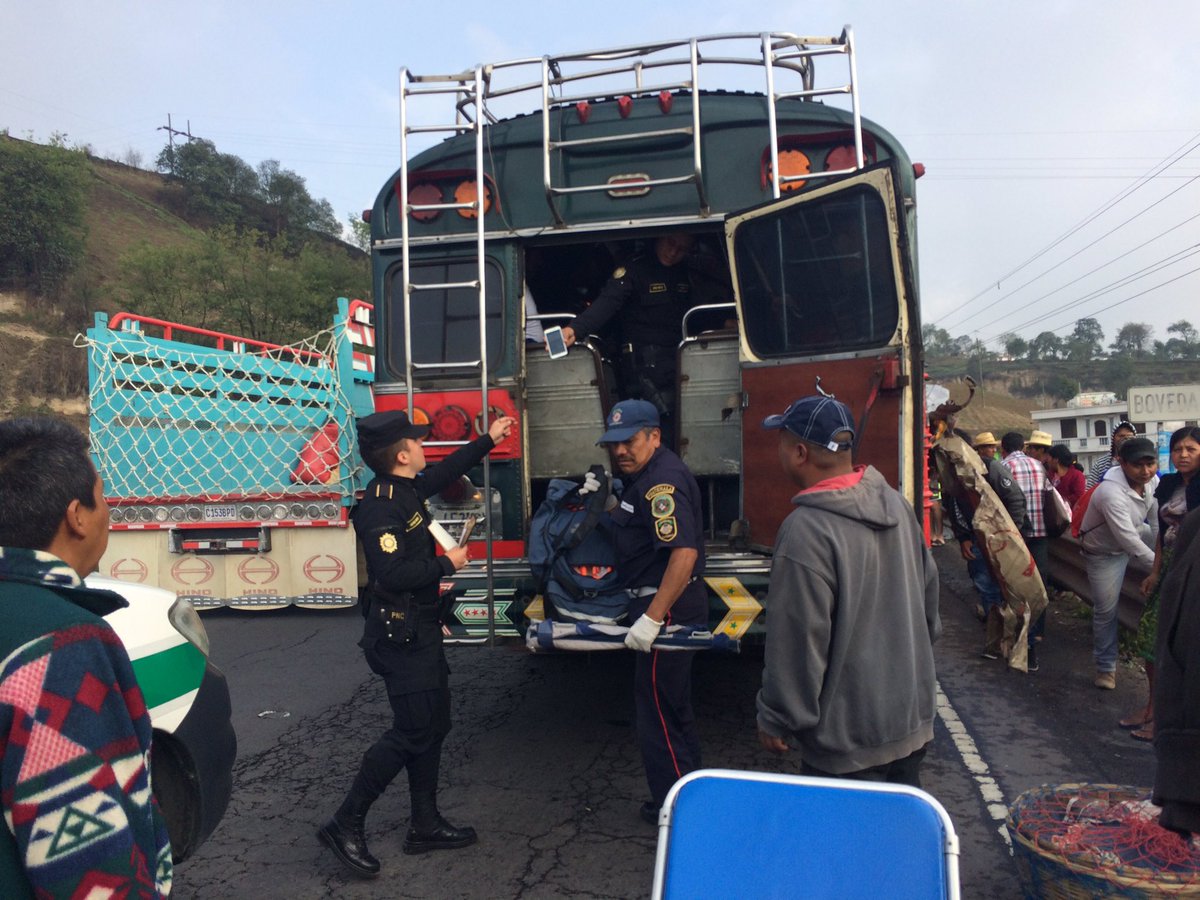 Accidente en autopista Los Altos deja múltiples heridos