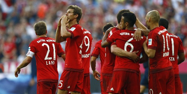 El club alemán se pronunció en plena crisis. (Foto Prensa Libre: AP)