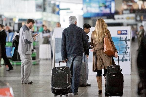 La precaución al viajar es la mejor aliada para prevenir incidentes. (Foto Prensa Libre: Archivo)
