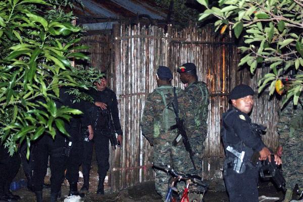 En una    vivienda  en el barrio Sinaí, El Estor, Izabal, fueron liberadas   dos personas que acompañaban al empresario secuestrado.