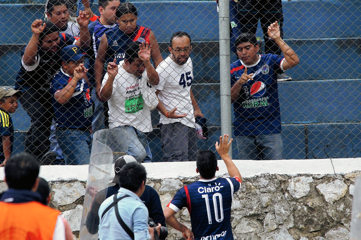 Universidad tuvo buenos números en su partido ante Municipal. (Foto Prensa Libre: Norvin Mendoza)