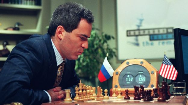 La supercomputadora Deep Blue, desarrollada por IBM, venció al campeón de ajedrez Gary Kasparov en 1997. AFP GETTY