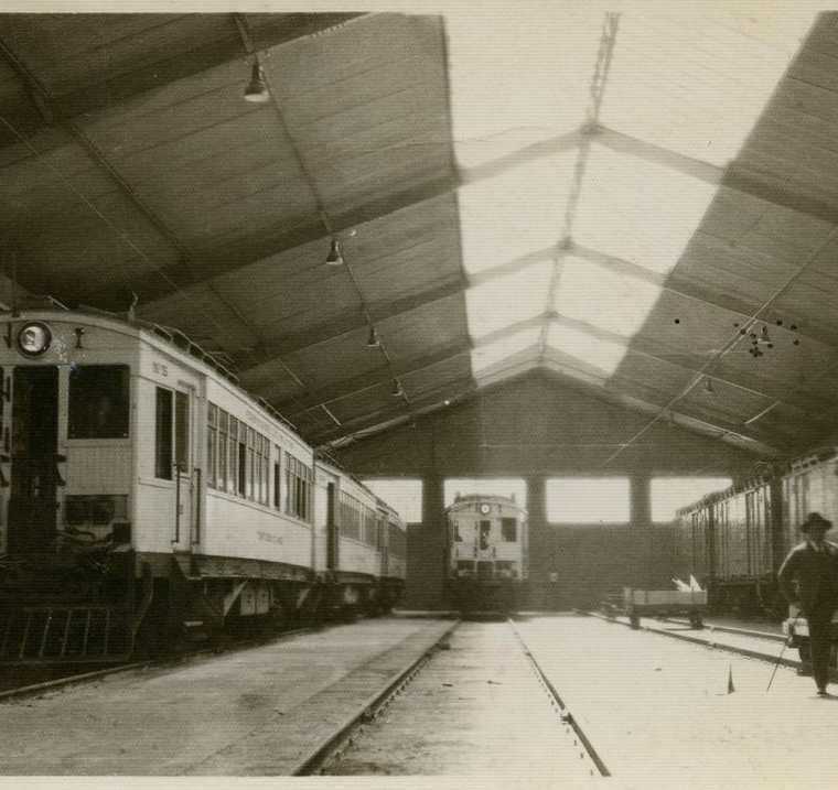 Vagones del Ferrocarril de Los Altos, Quetzaltenango, (aproximadamente de 1920). Coleccio?n de Mathias Abraham. (Foto: Fototeca Guatemala, CIRMA)