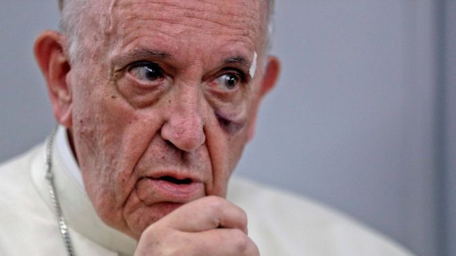 Para dar cuenta de la inmediatez del cambio climático el papa Francisco hizo referencia al deshielo en el Polo Norte. REUTERS