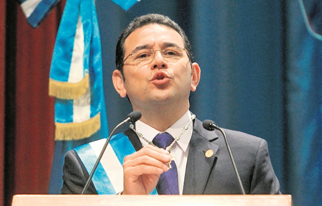 Ciudadanos creen que hay  mala  administración en los  primeros seis meses al mando. (Foto Prensa Libre: Hemeroteca PL)
