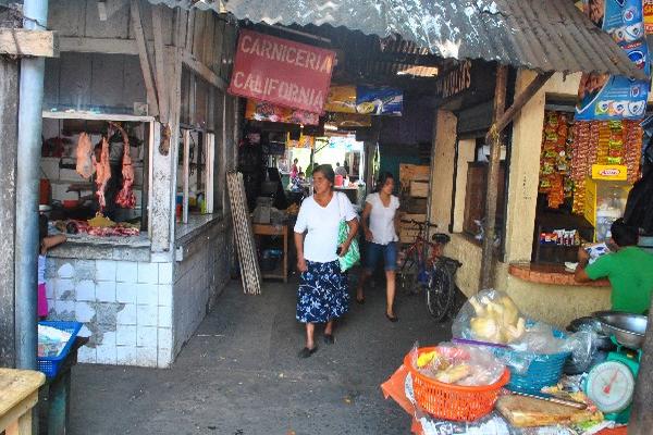el mercado San Martín de Porres es el más antiguo en la cabecera de Retalhuleu.
