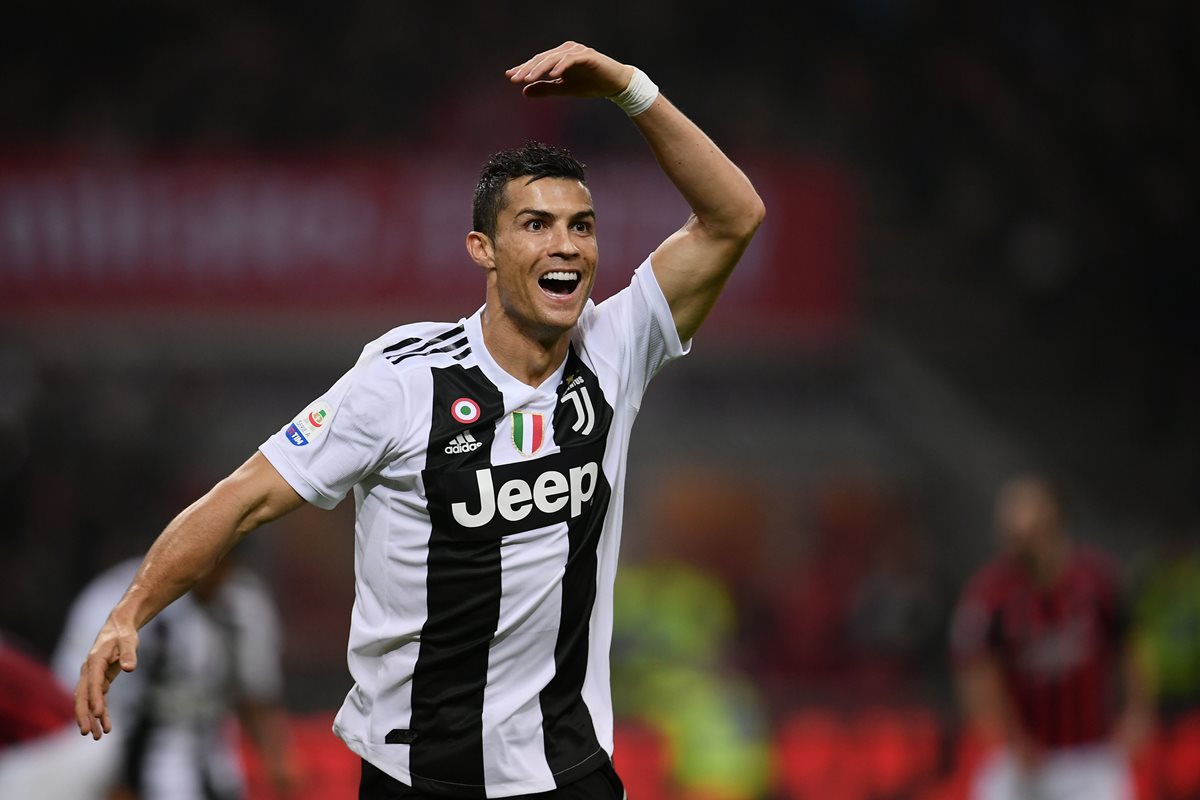 Cristiano Ronaldo volvió a festejar en la Serie A. (Foto Prensa Libre: AFP)