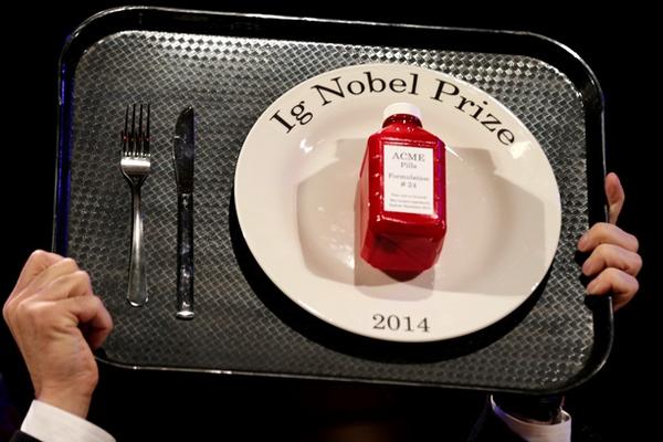 Los Ig Nobel son los premios a los estudios que primero hacen reír y después hacen pensar (Foto Prensa Libre: Archivo).