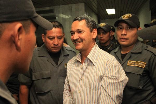 Waldemar Lorenzana Cordón tiene orden de captura  con fines de extradición desde el 2009.