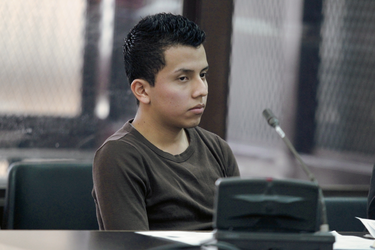 Luis Melgar Baj, detenido por supuestamente pertenecer a una banda de trata de menores en Suchitepequez. (Foto Prensa Libre: Rodrigo Méndez).