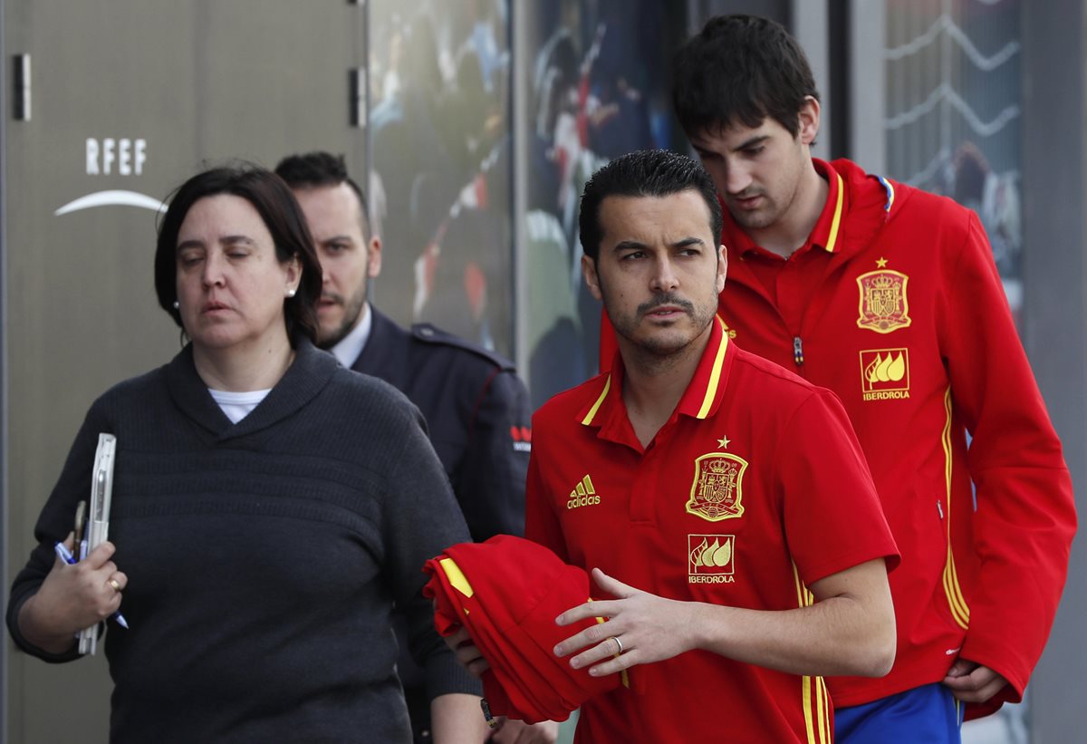 Los actuales campeones de la Eurocopa, España continúan con su preparación. (Foto Prensa Libre: EFE)
