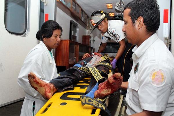 Vinicio Molina Tunay, de 19 años, murió cuando era ingresado al hospital nacional de Retalhuleu. (Foto Prensa Libre: Rolando  Miranda) <br _mce_bogus="1"/>