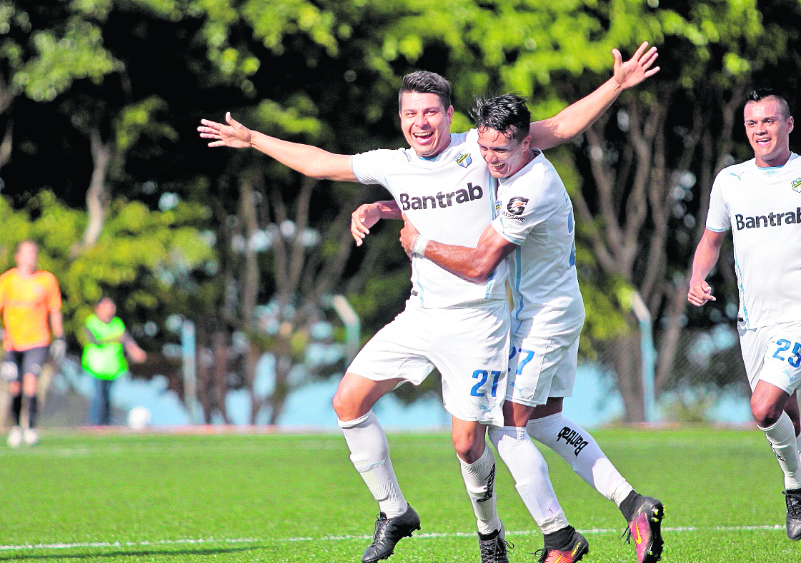 El delantero Jorge Vargas tuvo más participación en Cremas B. El próximo torneo estará en el equipo mayor. (Foto Prensa Libre: Hemeroteca PL)