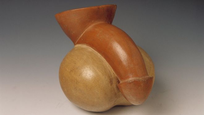 "Huacos" es el nombre que reciben las cerámicas precolombinas en Perú. MUSEO LARCO, LIMA - PERÚ