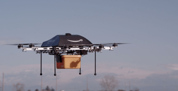 Los drones transportaron mercancías como botellas de vino o cartones de leche.(EFE).