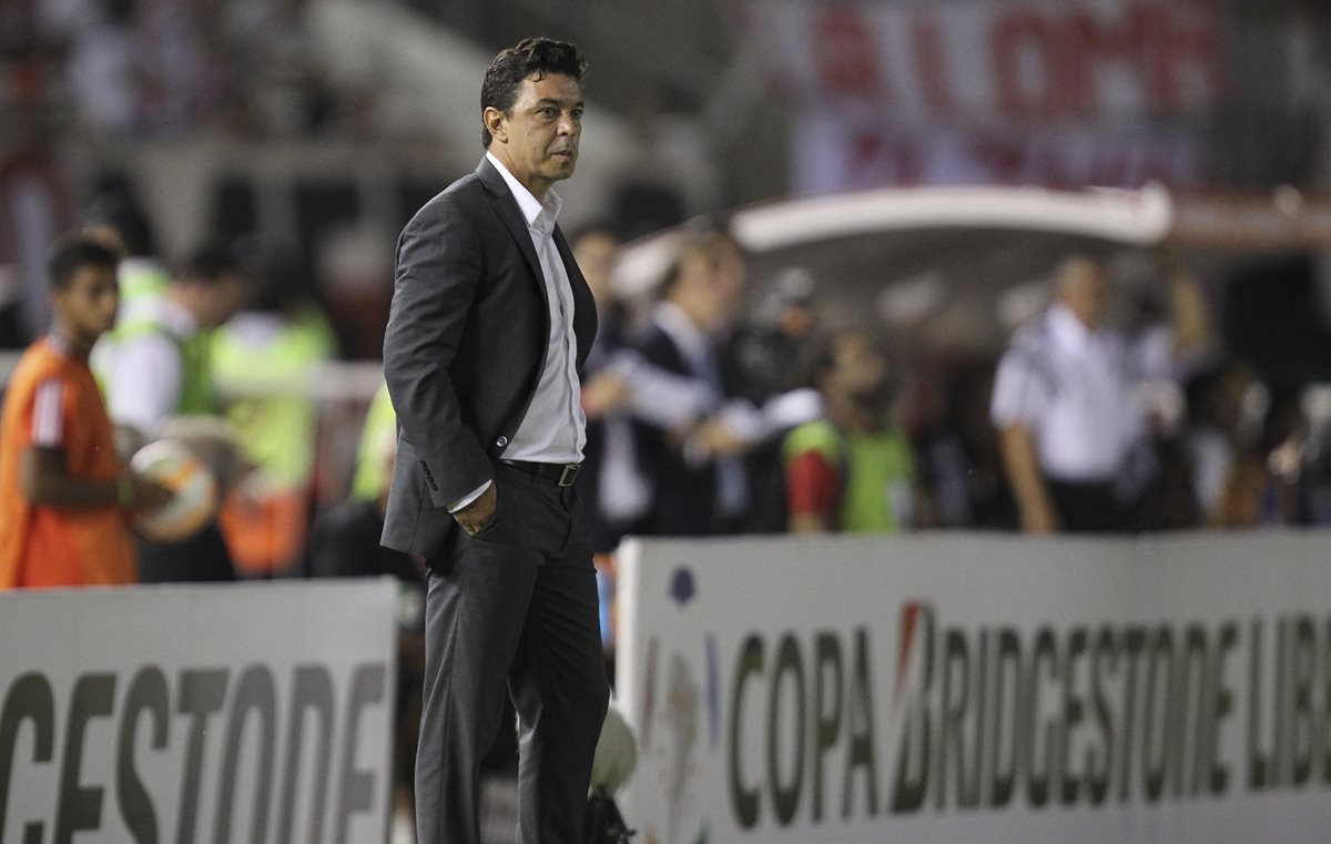 El técnico de River Plate, Marcelo Gallardo, criticó "xeneizes" por sembrar sospechas sobre la goleada por 8-0 al Jorge Wilstermann de Bolivia, en la Copa Libertadores. (Foto Prensa Libre: EFE)