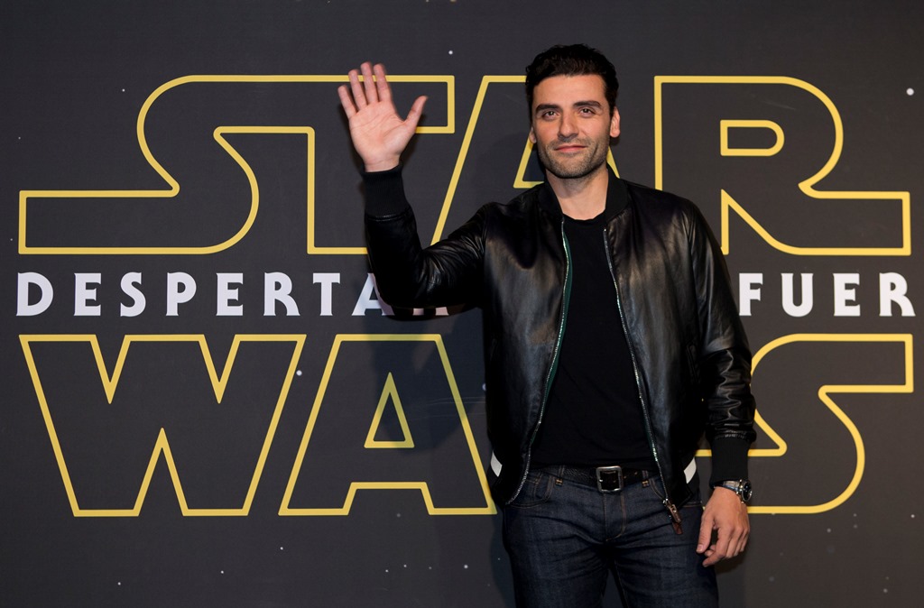 Óscar Isaac promociona el filme Star Wars, El despertar de la Fuerza. (Foto Prensa Libre: AP)