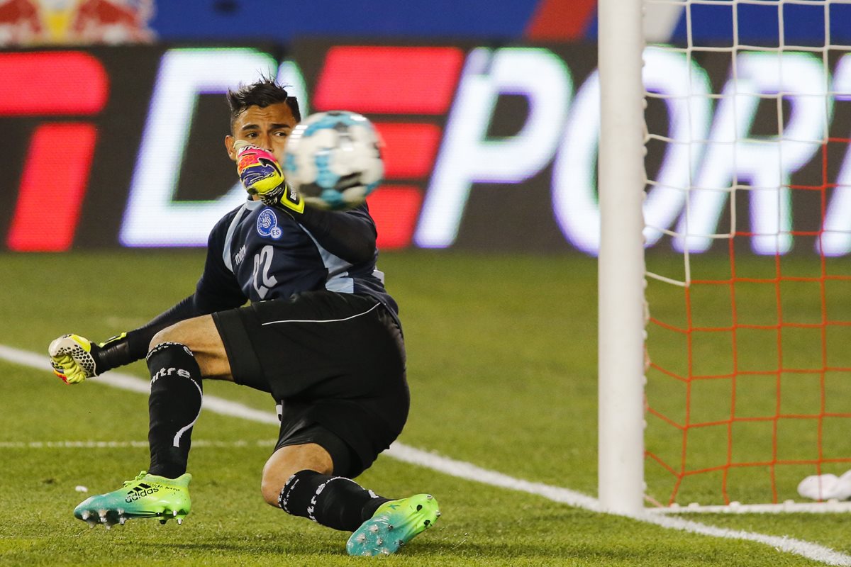 El gol de castigo puede venir a revolucionar las reglas del futbol. (Foto Prensa Libre: EFE)