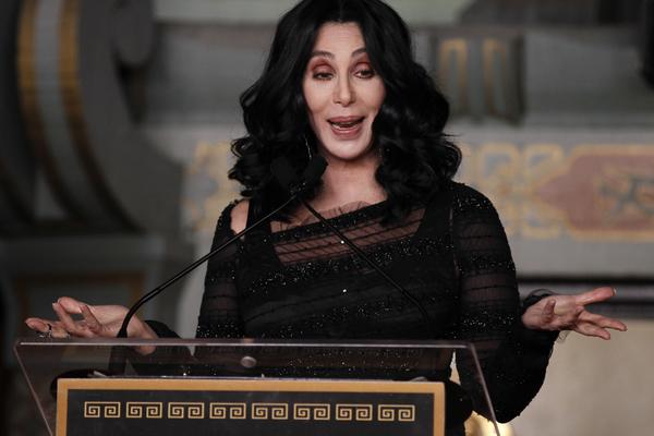 Cher habla sobre la película "Burlesque".