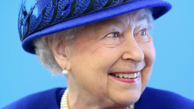 La Reina Isabel II de Inglaterra celebra su 90 cumpleaños. Y es la soberana más longeva del mundo. GETTY