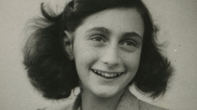 El diario de Ana Frank, escrito mientras la joven estaba escondida de los nazis, sigue leyéndose ampliamente. ANN FRANK MUSEUM