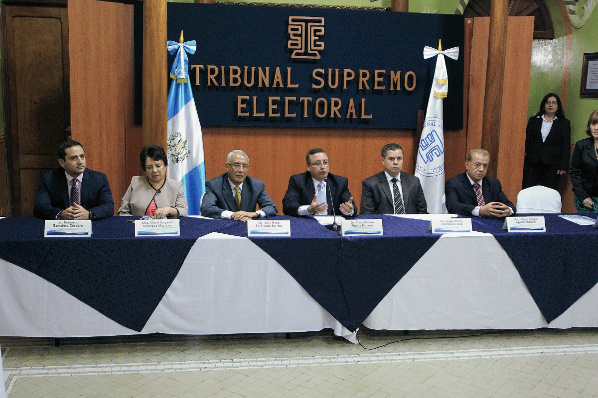 Los magistrados del TSE convocaron a una conferencia de Prensa para fijar su postura. (Foto Prensa Libre: Hemeroteca PL)