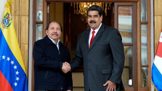 El venezolano Nicolás Maduro es uno de los presidentes latinoamericanos que ha expresado apoyo a Ortega. (AFP)